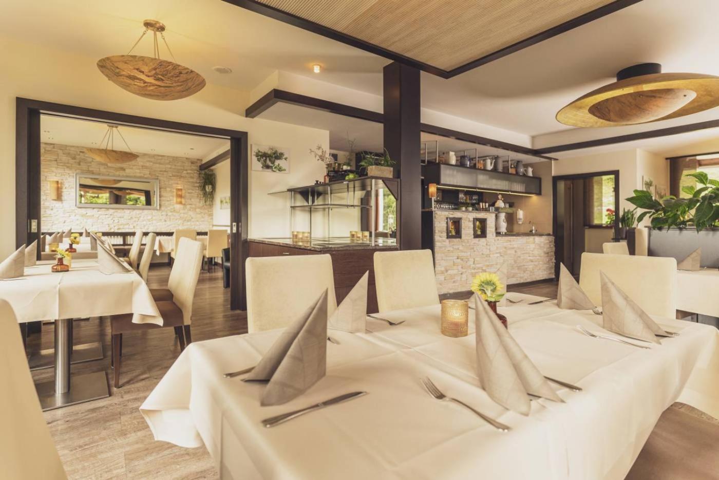 Hotel - Restaurant Sonneneck Dornstetten Esterno foto