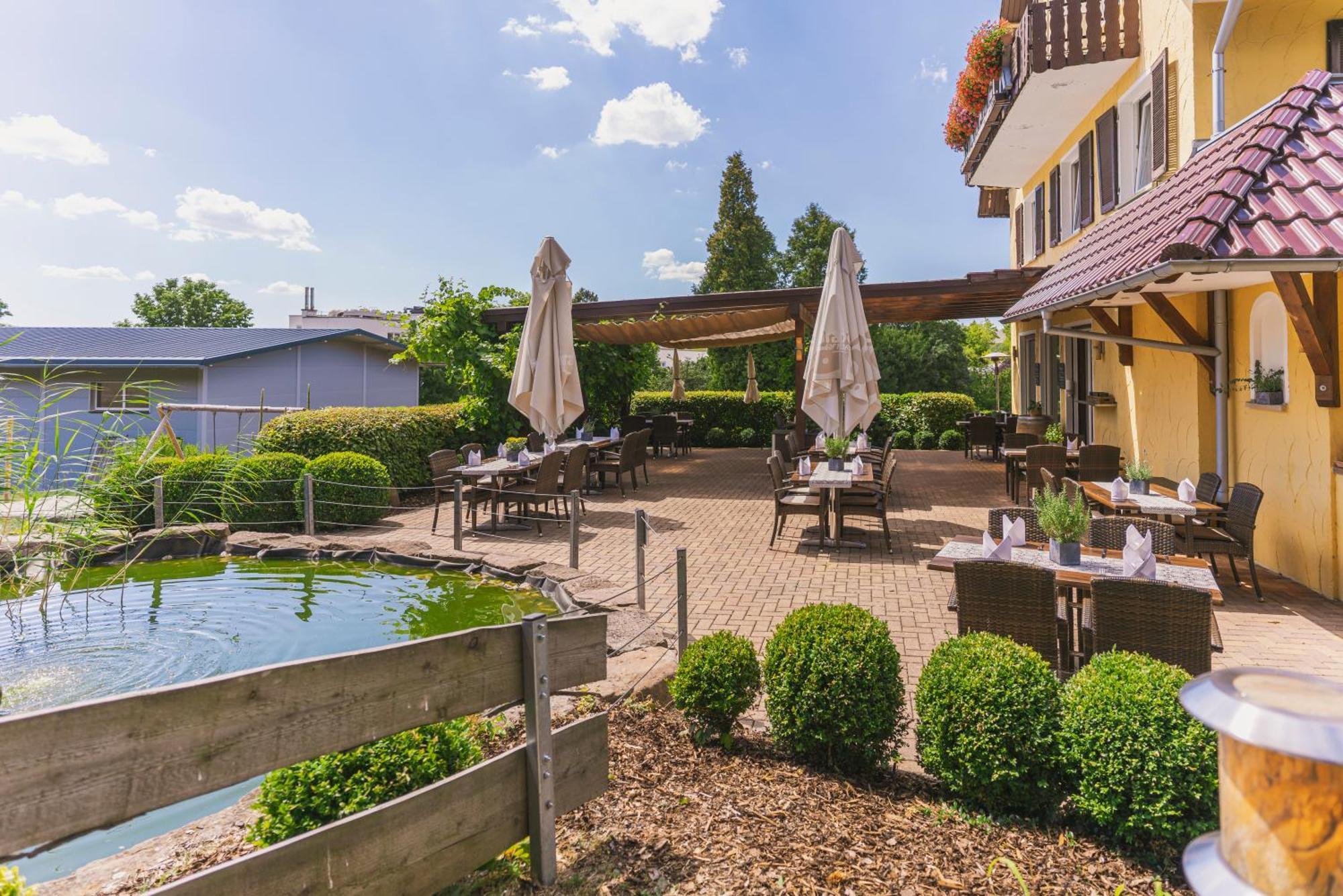 Hotel - Restaurant Sonneneck Dornstetten Esterno foto